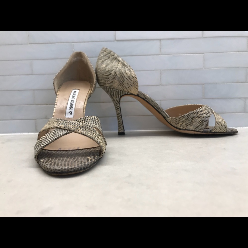 Manolo Blahnik Lizard skin Heels.  Size 7